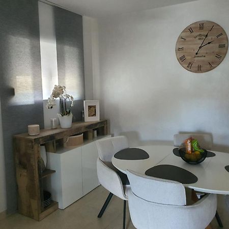 Modern Apartment Near The Sea-Mise Trogir Buitenkant foto