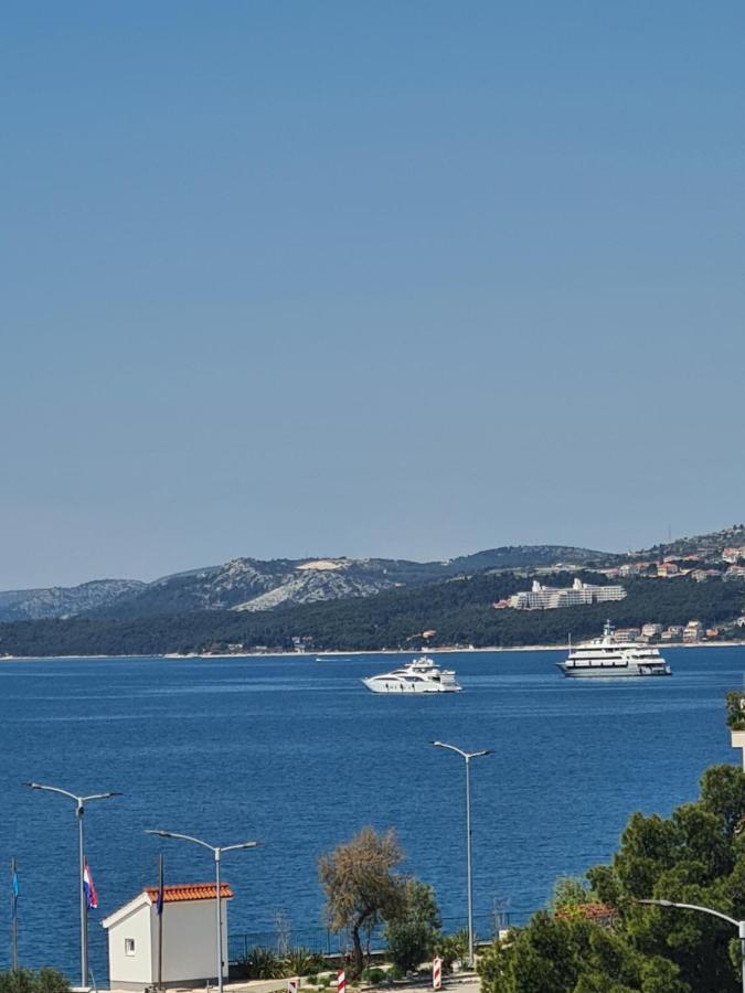 Modern Apartment Near The Sea-Mise Trogir Buitenkant foto