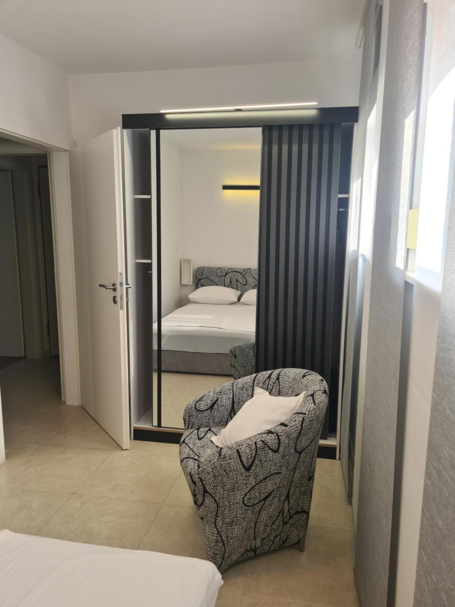 Modern Apartment Near The Sea-Mise Trogir Buitenkant foto